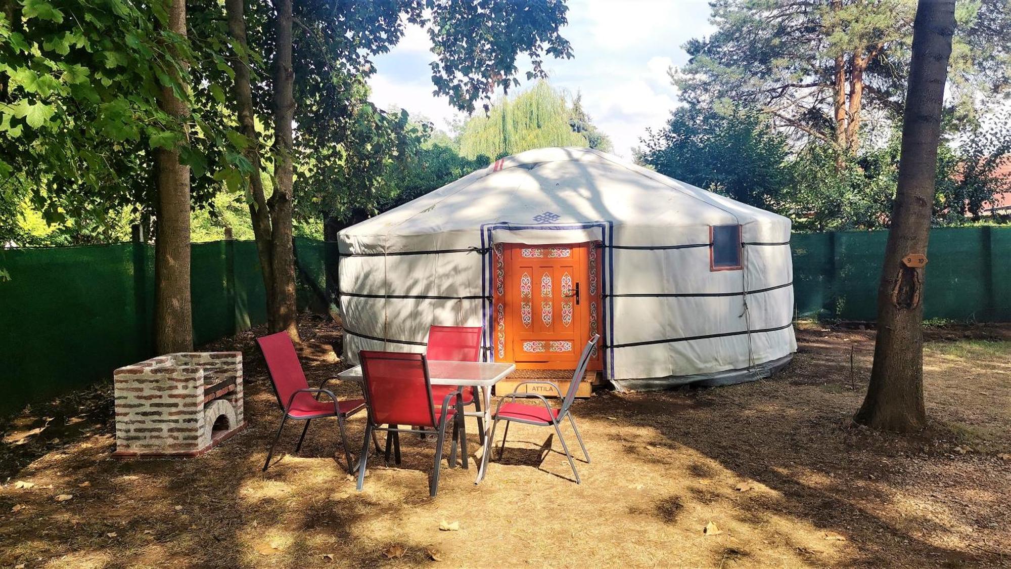 Oeko Kemping Es Glamping Tiszadada Εξωτερικό φωτογραφία